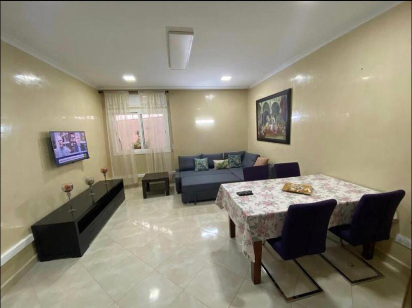 Appartement Elegant Et Climatise Au Centre Avec Terrasse - Proche Plage Et Attractions ! Tanca Dış mekan fotoğraf