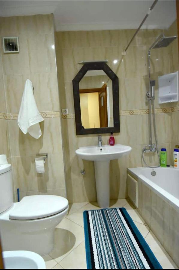 Appartement Elegant Et Climatise Au Centre Avec Terrasse - Proche Plage Et Attractions ! Tanca Dış mekan fotoğraf