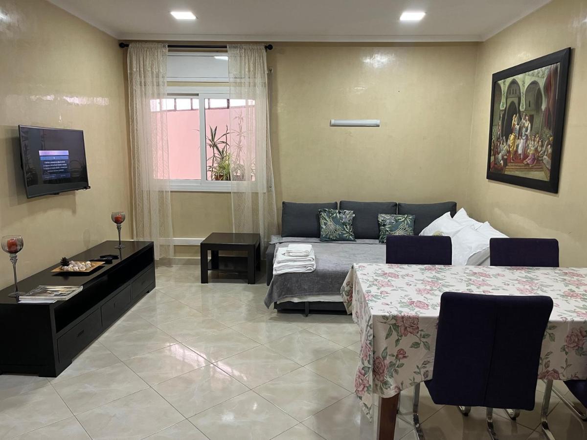 Appartement Elegant Et Climatise Au Centre Avec Terrasse - Proche Plage Et Attractions ! Tanca Dış mekan fotoğraf
